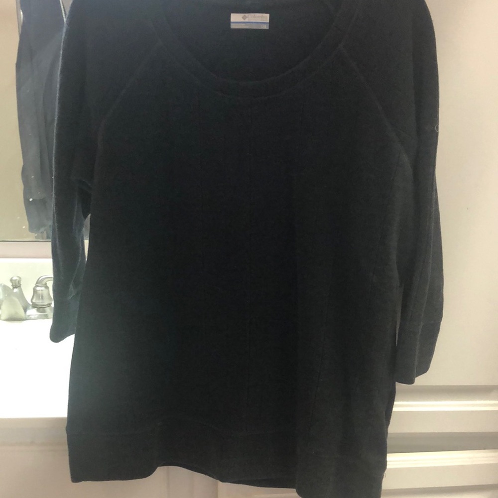 Columbia Gray Crew Neck Sweater Classic Knit Design